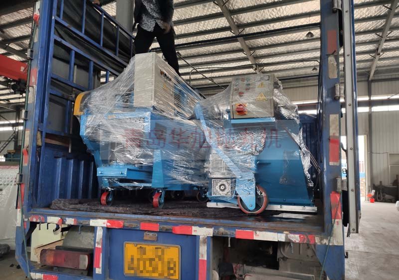 LM-850路面拋丸機裝車完畢發(fā)往山東臨沂